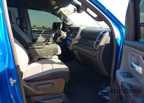 2022 Ram 1500 Big Horn 4X2 5'7 Box from USA, damaged, VIN 1C6RREFG2NN178055